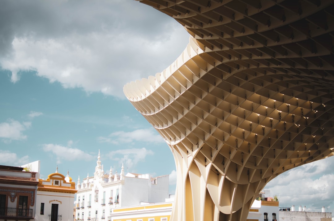 Día 2 — Sevilla — Día libre — Grant Ritchie (unsplash)