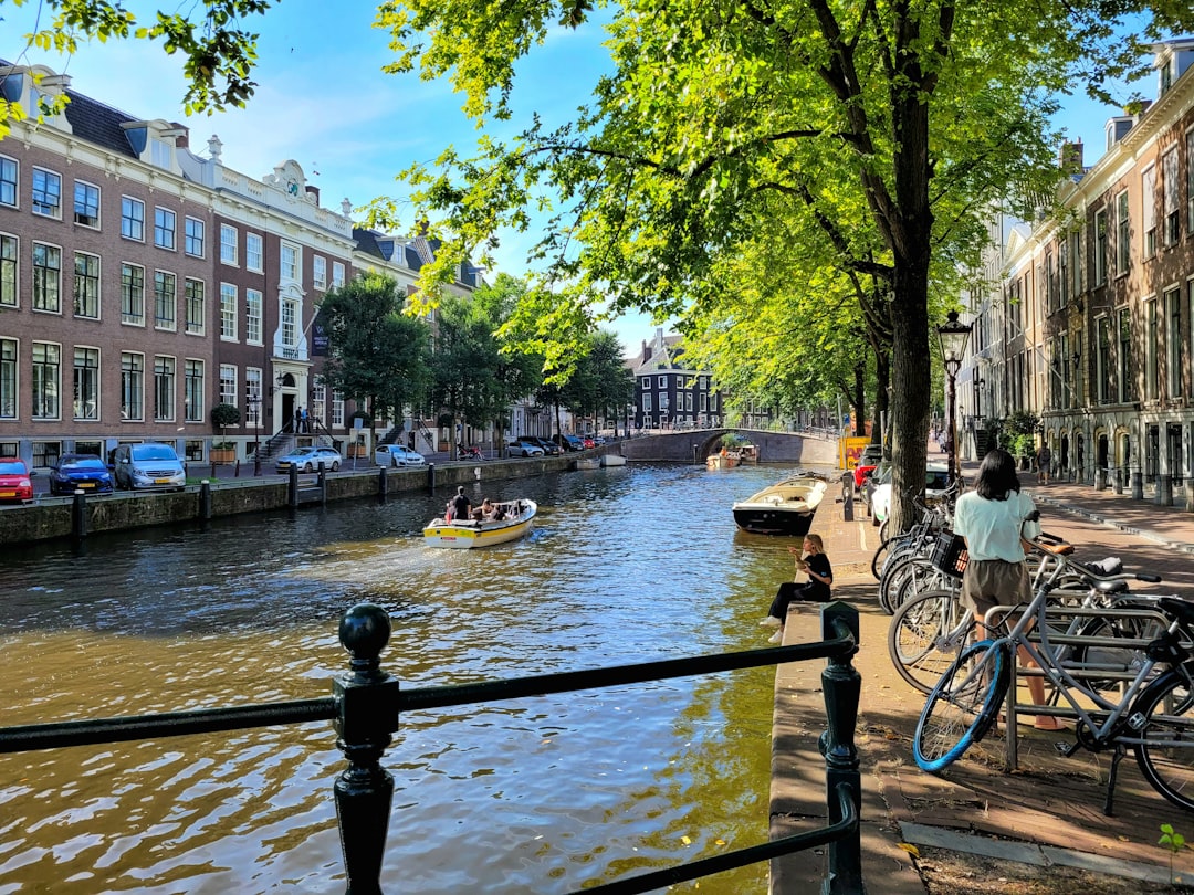 Día 8 — Ámsterdam — Libre — Sebastian Lara (unsplash)
